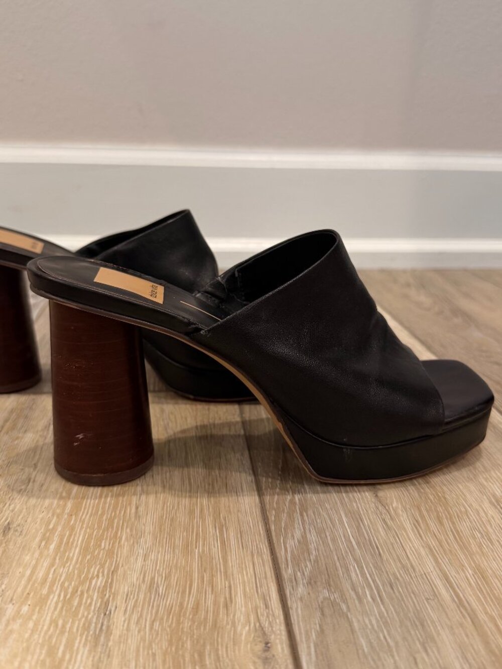 Dolce Vita Black Leather Platform Mule Size 7